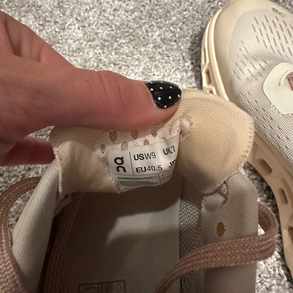 On Running Women's Beige and Pink Athletic Shoes - Picture 6 of 6